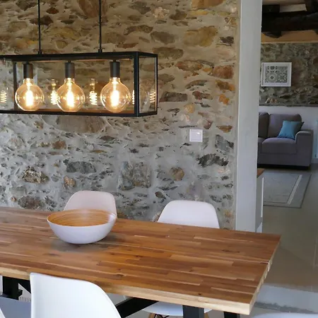 Casa Escola Velha Vale de Carneiro