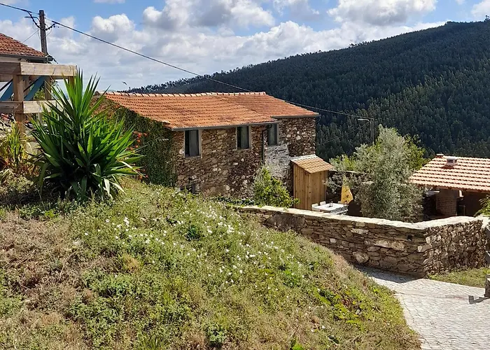 Casa Escola Velha Дом отдыха Vale de Carneiro