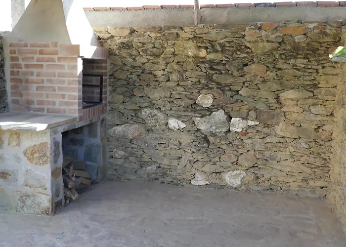 Дом отдыха Casa Escola Velha Vale de Carneiro